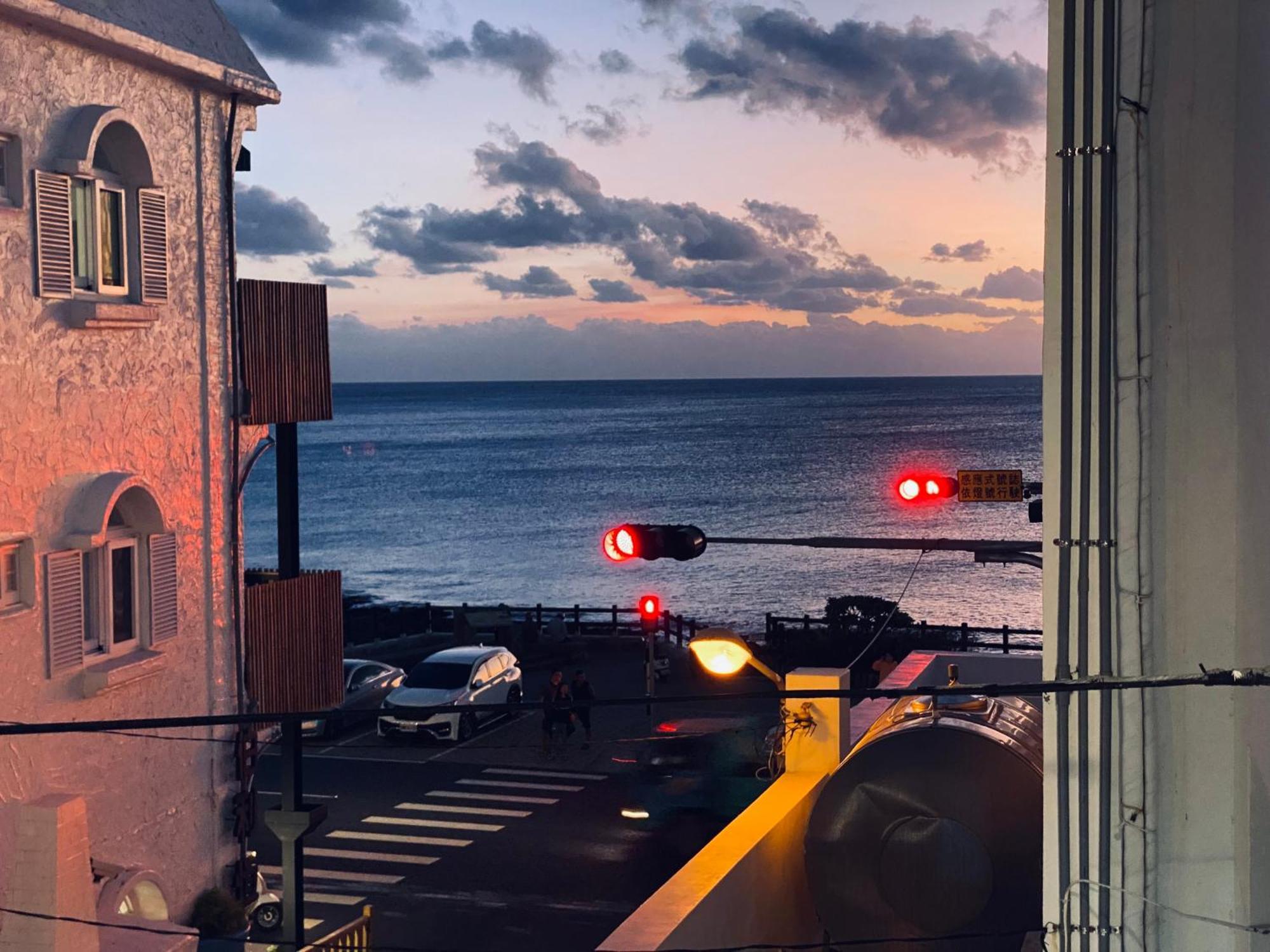 墾丁海景包棟船帆石海景五臥室villa Ig Kenting Timehouse Beach Villal 五餅二魚l住宿l包棟lktvl麻將l廚房l德州撲克桌遊i步行至沙灘三分鐘 Ig官網私密預約優惠i墾丁海景包棟i船帆石包棟i Cape Eluanbi Eksteriør bilde